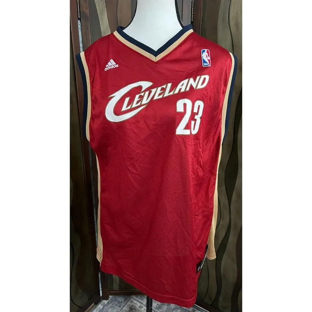 Adidas Cleveland Cavaliers Lebron James #23 jersey. Size XLY (18-20).